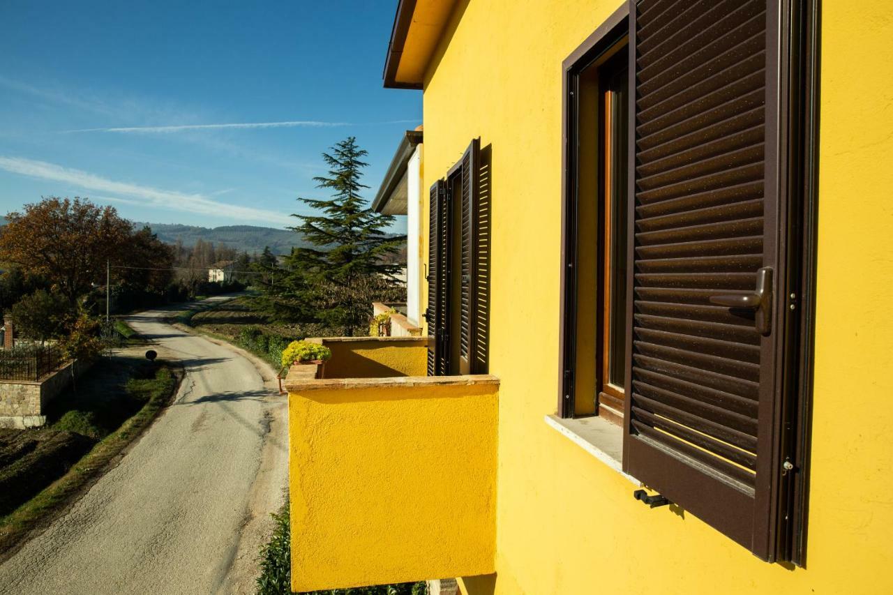 Appartamento Della Pia Bevagna Esterno foto