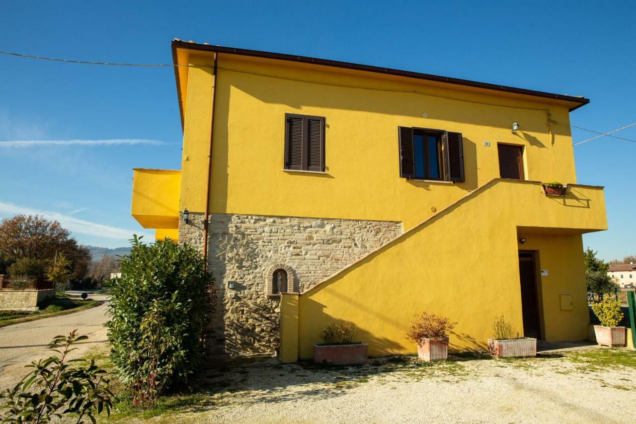 Appartamento Della Pia Bevagna Esterno foto